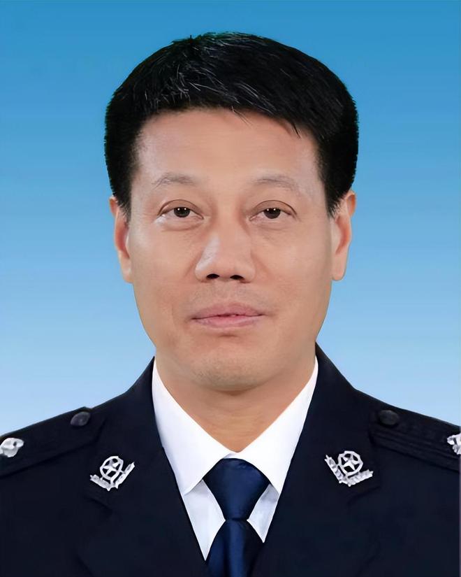 福建省公安厅最新领导的一天趣事与情感纽带揭秘