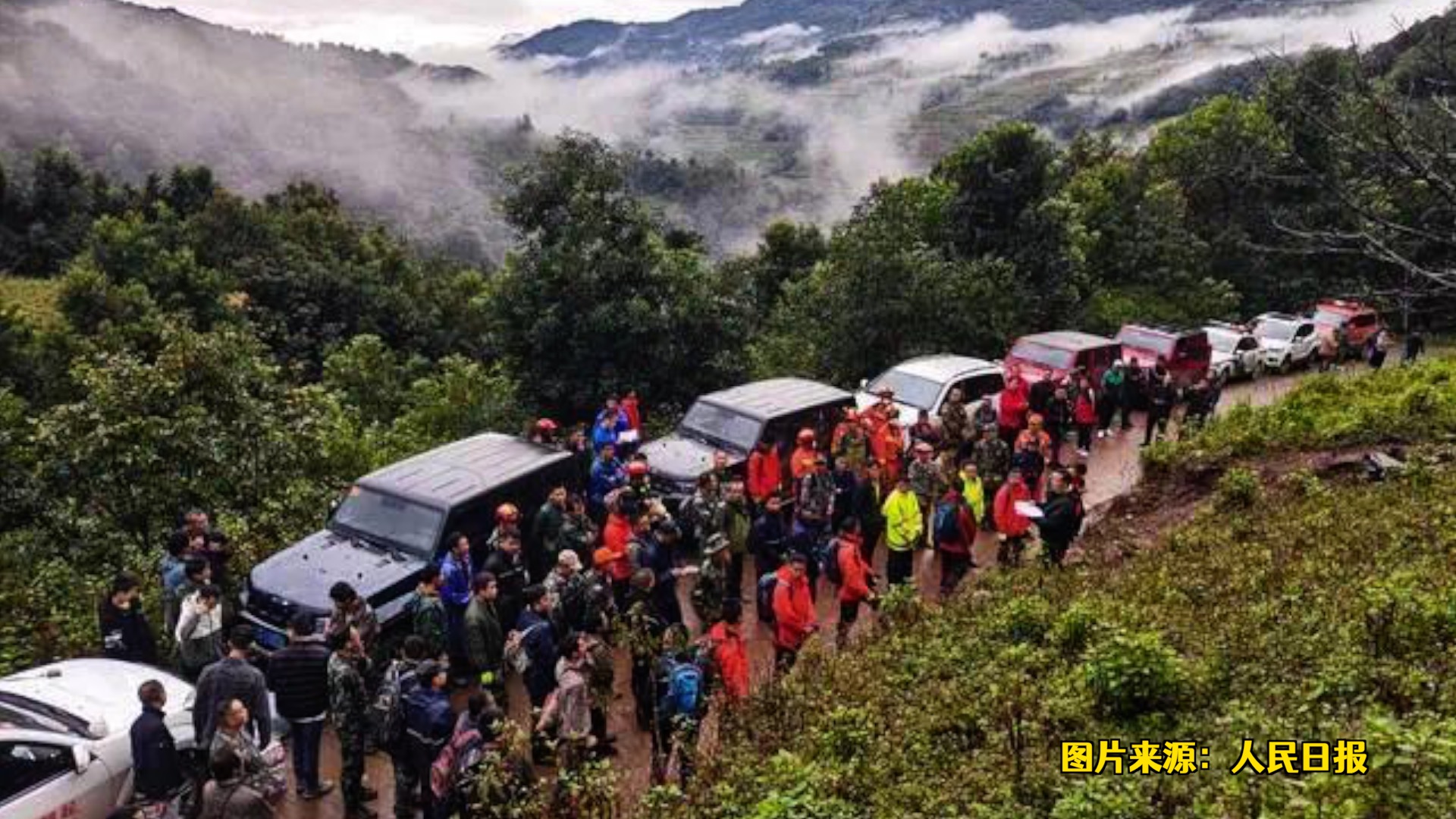 哀牢山未来半月徒步团火爆报名，自然探索之旅启程