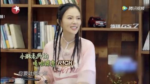 李小璐最新的综艺,李小璐最新综艺，小巷中的隐藏宝藏，一家特色小店的独特魅力